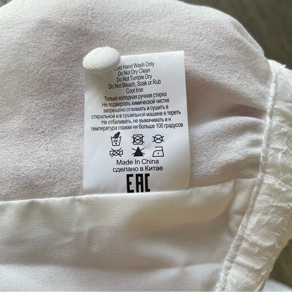 ATOIR Supernova Volume Sleeve High Neck Top - Picture 10 of 11